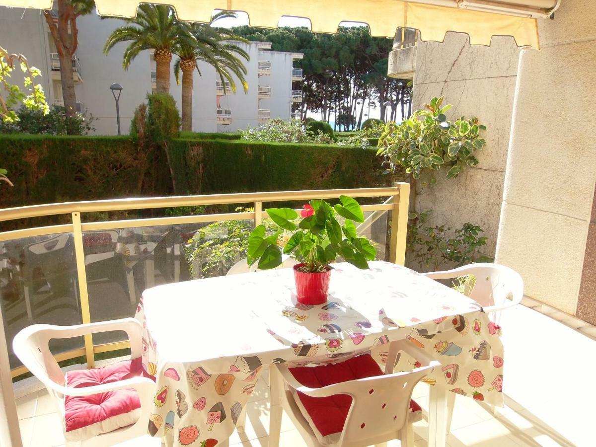 100M2 Big Apartment Private Garden And Pool/ 100M2 Gran Apartamento Jardin Privado Y Piscina / Acogedor Apartamento En Zona Tranquila Y Agradable Cambrils Exterior foto